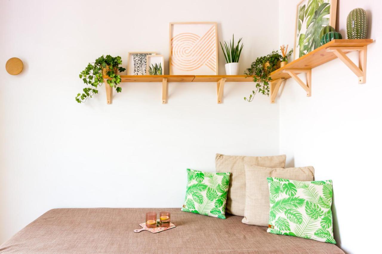 Duomo Views, Light, Jungle-Inspired Studio With Terrace Milán Exterior foto
